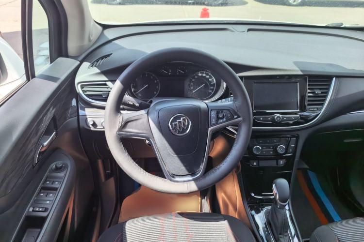 Used Buick Encore 2018 18T Automatic Two-Wheel Drive Urban Leading Model Steering Wheel