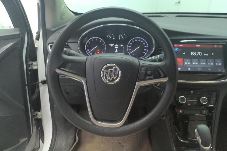 Used Buick Encore 2018 18T Automatic Two-Wheel Drive Urban Leading Model Steering Wheel