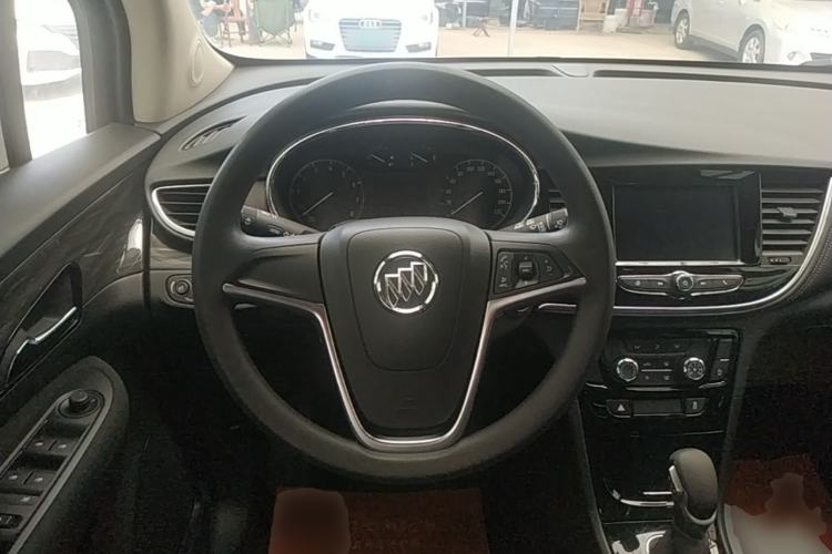 Used Buick Encore 2018 18T Automatic Two-Wheel Drive Urban Leading Model Steering Wheel