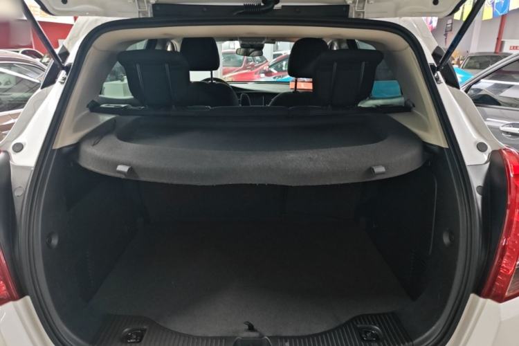 Used Buick Encore 2018 18T Automatic Two-Wheel Drive Urban Leading Model Trunk