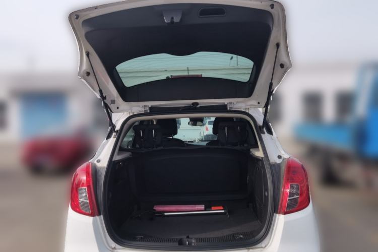 Used Buick Encore 2018 18T Automatic Two-Wheel Drive Urban Leading Model Trunk