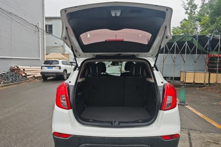 Used Buick Encore 2018 18T Automatic Two-Wheel Drive Urban Leading Model Trunk
