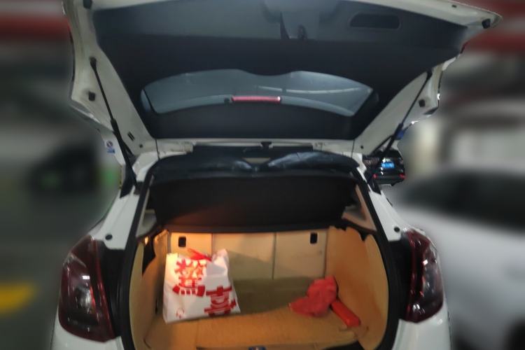 Used Buick Encore 2018 18T Automatic Two-Wheel Drive Urban Elite Model Trunk
