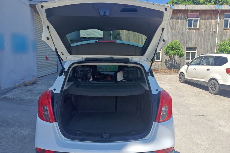 Used Buick Encore 2018 18T Automatic Two-Wheel Drive Urban Leading Model Trunk
