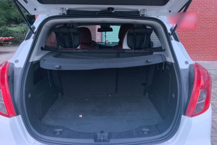 Used Buick Encore 2018 18T Automatic Two-Wheel Drive Urban Leading Model Trunk