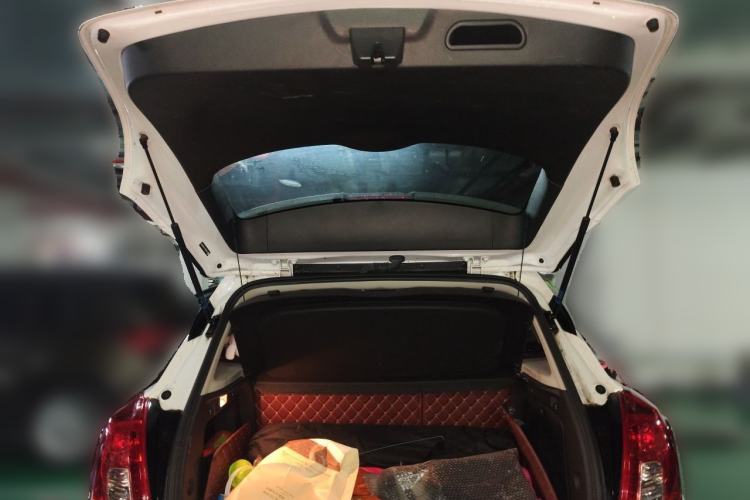 Used Buick Encore 2018 18T Automatic Two-Wheel Drive Urban Fashion Model Trunk