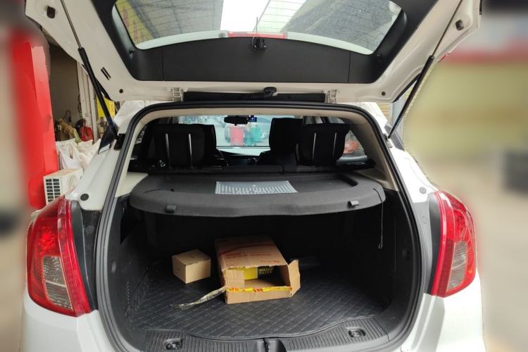 Used Buick Encore 2018 18T Automatic Two-Wheel Drive Urban Leading Model Trunk