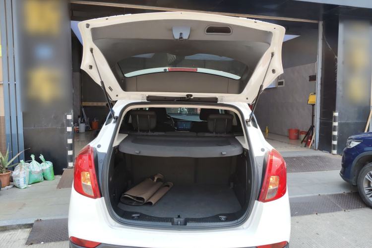 Used Buick Encore 2018 18T Automatic Two-Wheel Drive Urban Leading Model Trunk