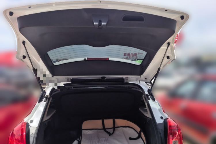 Used Buick Encore 2018 18T Automatic Two-Wheel Drive Urban Leading Model Trunk