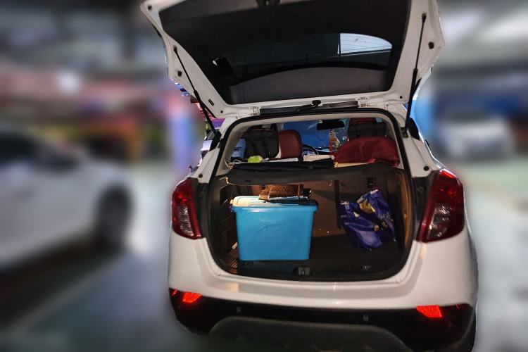 Used Buick Encore 2018 18T Automatic Two-Wheel Drive Urban Leading Model Trunk