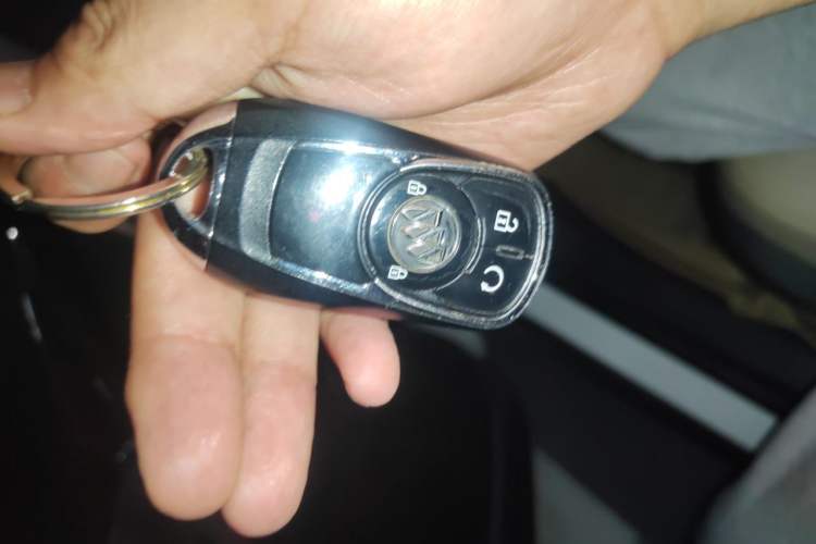 Used Buick Encore 2018 18T Automatic Two-Wheel Drive Urban Elite Model Vehicle Key