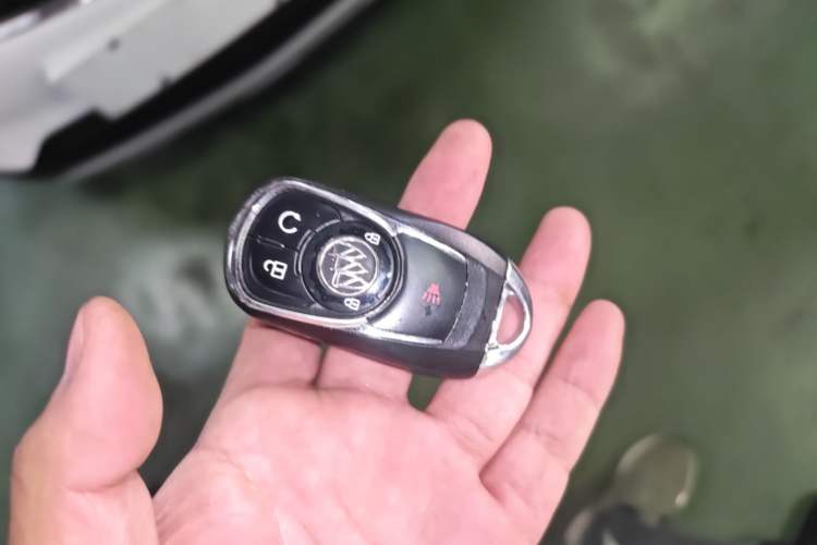 Used Buick Encore 2018 18T Automatic Two-Wheel Drive Urban Elite Model Vehicle Key