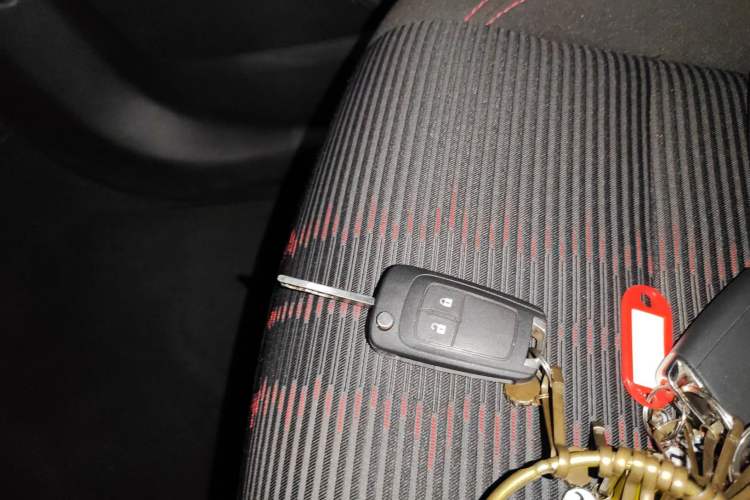 Used Buick Encore 2018 18T Automatic Two-Wheel Drive Urban Leading Model Vehicle Key