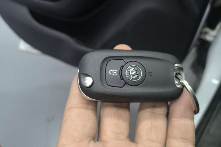 Used Buick Encore 2018 18T Automatic Two-Wheel Drive Urban Leading Model Vehicle Key