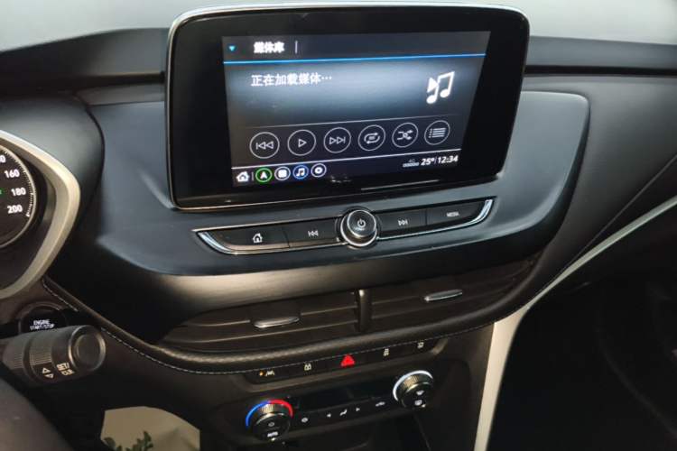 Used Buick Encore 2020 20T CVT Elite Edition Audio And AC Panel
