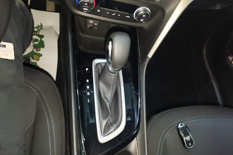 Used Buick Encore 2020 20T CVT Elite Edition Gear Lever