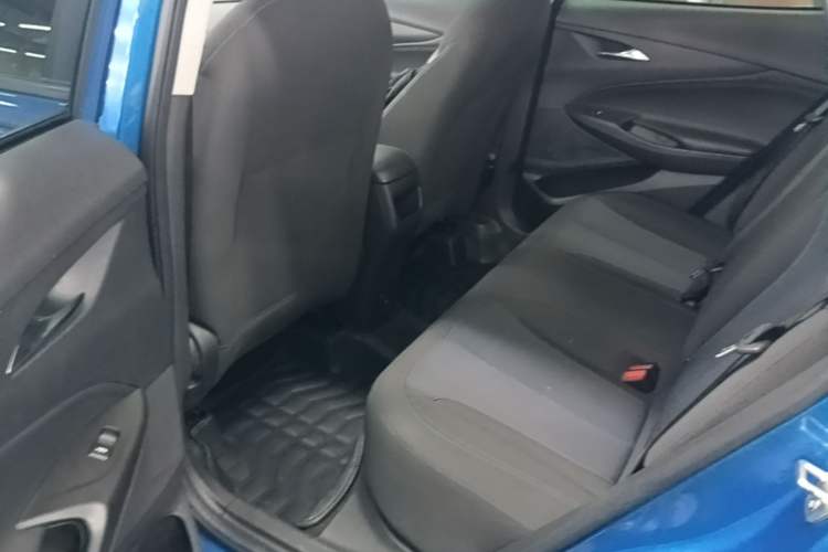 Used Buick Encore 2020 20T CVT Elite Edition Left Rear Seat