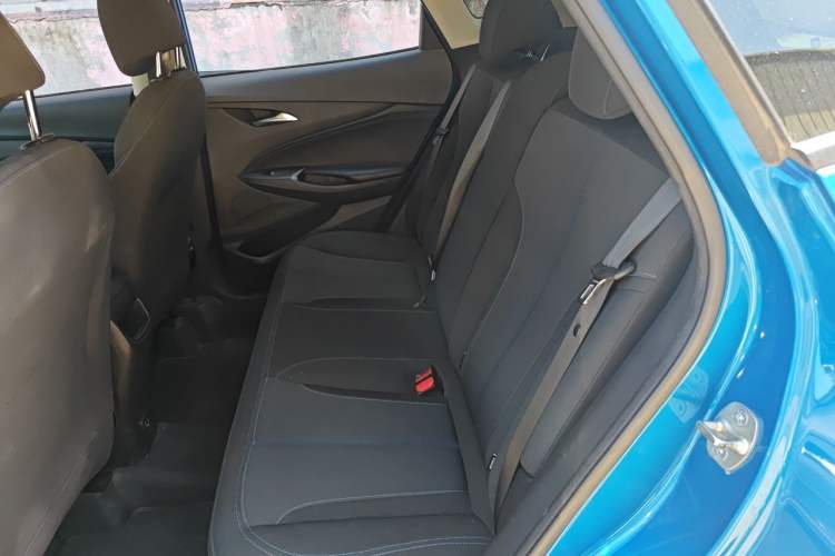 Used Buick Encore 2020 20T CVT Elite Edition Left Rear Seat