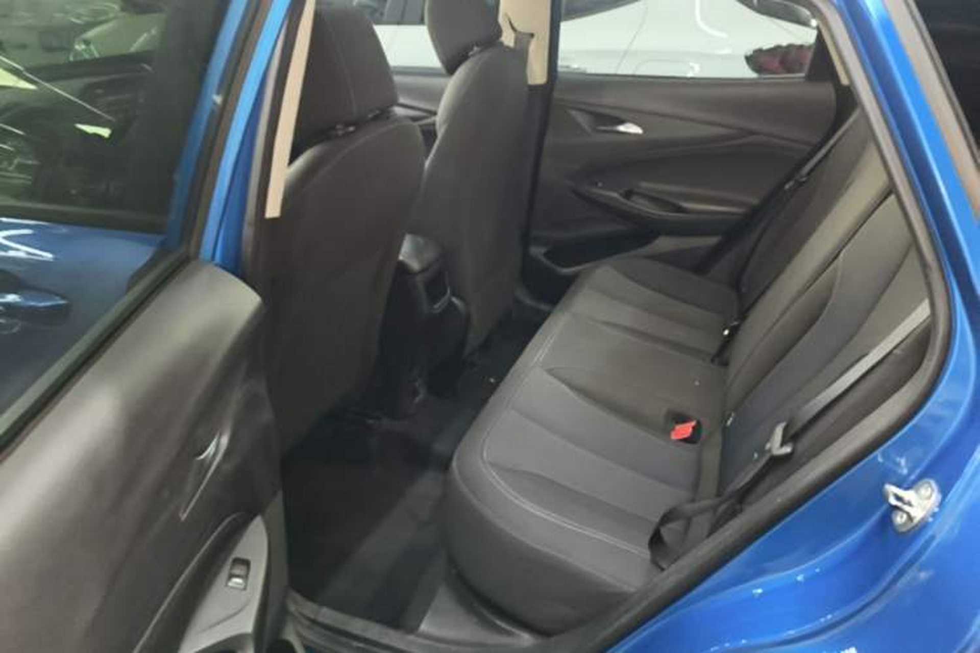 Used Buick Encore 2020 20T CVT Elite Edition Left Rear Seat