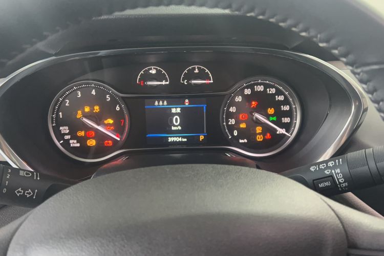 Used Buick Encore 2020 15T Automatic Comfort Version Odometer Close Up