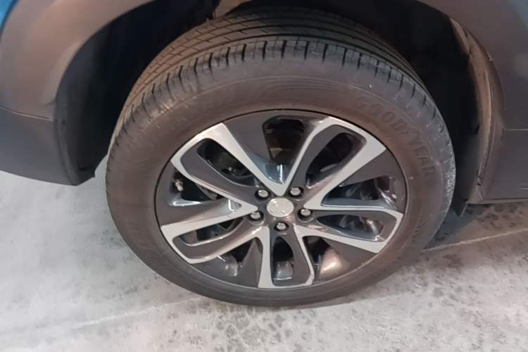 Used Buick Encore 2020 20T CVT Elite Edition Right Rear Wheel Hub