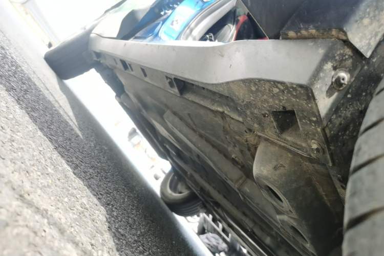 Used Buick Encore 2020 20T CVT Elite Edition Right Side Sill