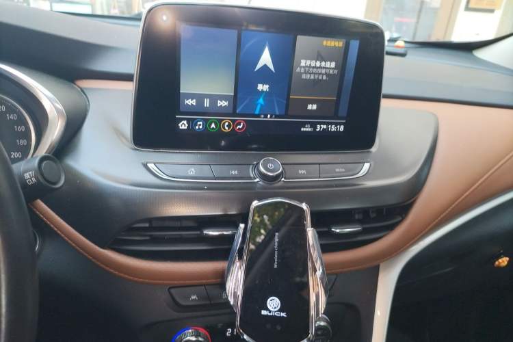 Used Buick Encore 2020 20T CVT Luxury Edition Audio And AC Panel