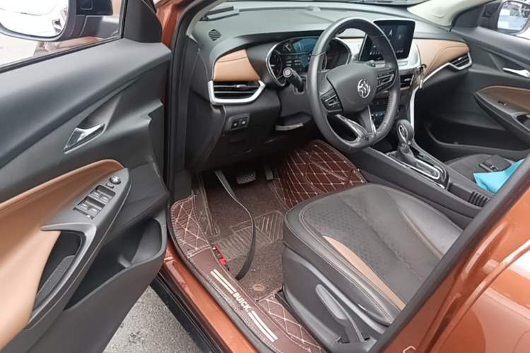 Used Buick Encore 2020 20T CVT Luxury Edition Driver Seat