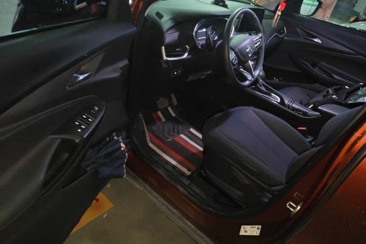 Used Buick Encore 2020 20T CVT Elite Edition Driver Seat