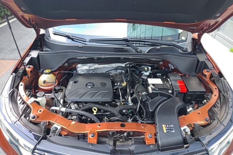 Used Buick Encore 2020 20T CVT Luxury Edition Engine Bay