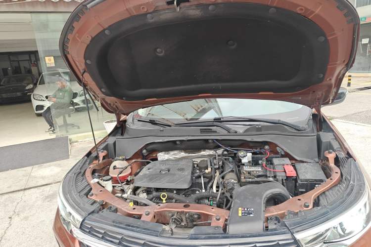 Used Buick Encore 2020 20T CVT Elite Edition Engine Bay