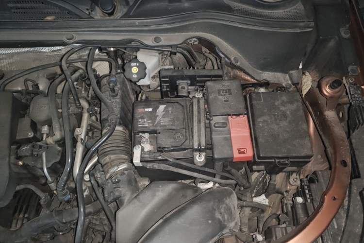 Used Buick Encore 2020 20T CVT Luxury Edition Engine Bay Left