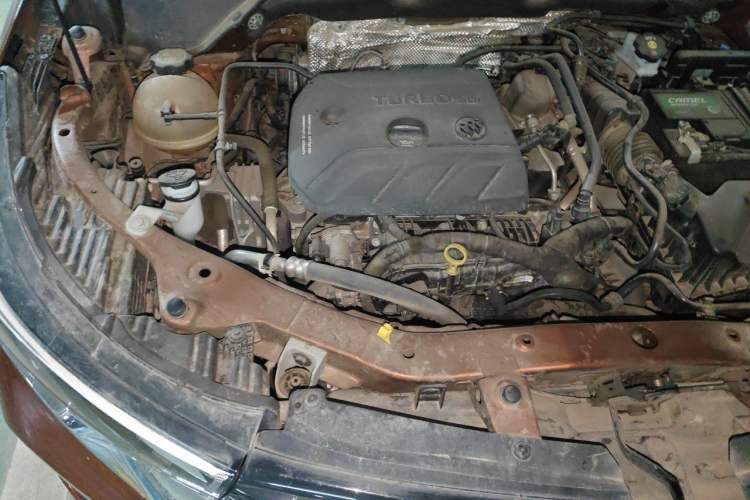 Used Buick Encore 2020 20T CVT Elite Edition Engine Bay Right