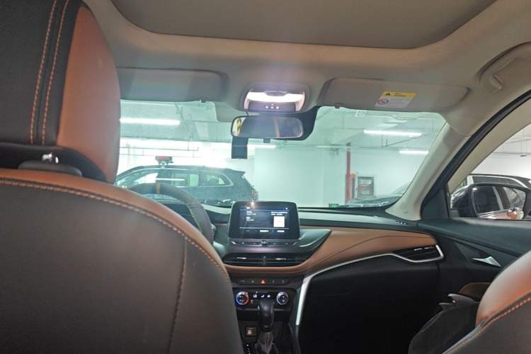 Used Buick Encore 2020 20T CVT Luxury Edition Headliner
