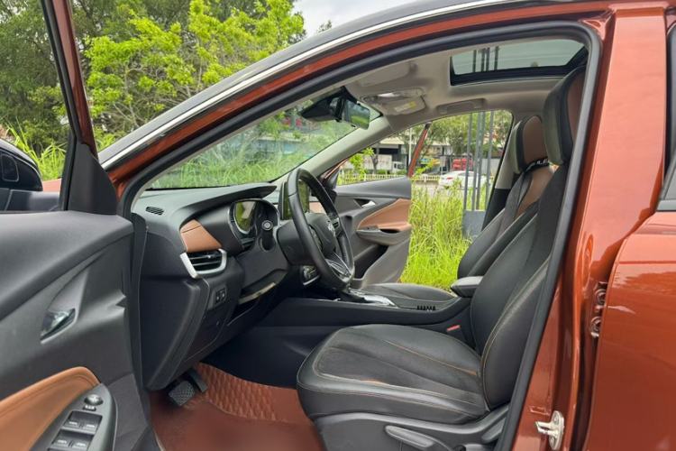Used Buick Encore 2020 20T CVT Luxury Edition Interior 2