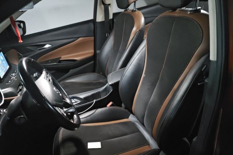 Used Buick Encore 2020 20T CVT Luxury Edition Left Front Seat