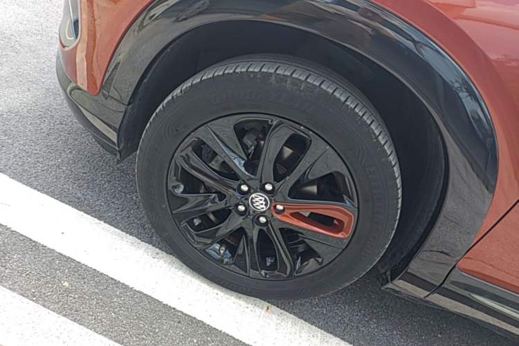 Used Buick Encore 2020 20T CVT Luxury Edition Left Front Wheel Hub