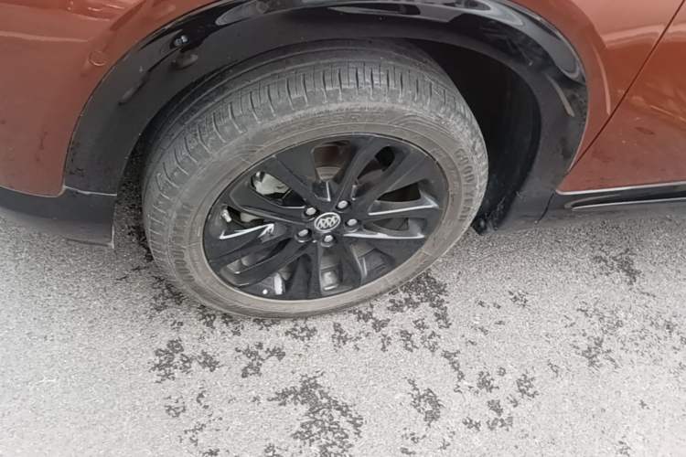 Used Buick Encore 2020 20T CVT Luxury Edition Left Front Wheel Hub