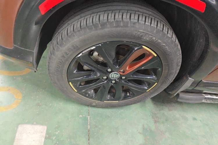 Used Buick Encore 2020 20T CVT Luxury Edition Left Front Wheel Hub