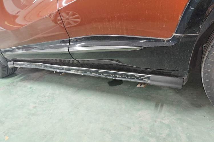 Used Buick Encore 2020 20T CVT Luxury Edition Left Side Sill