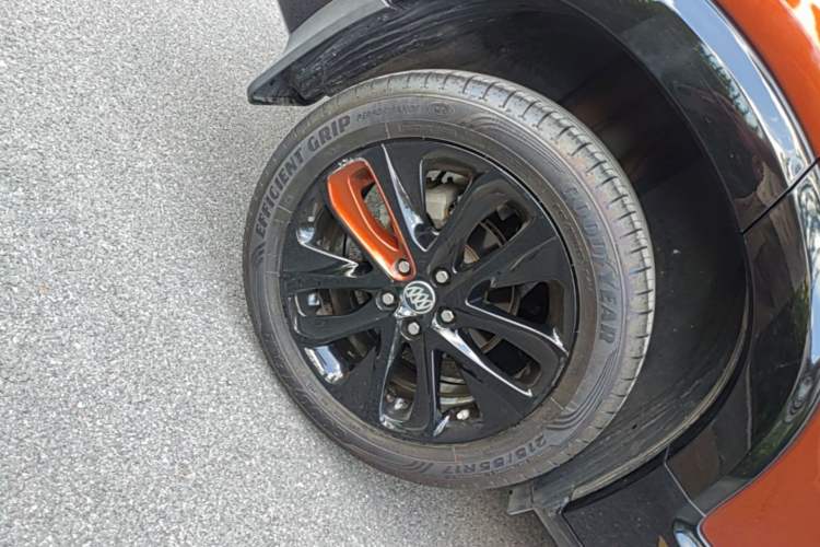 Used Buick Encore 2020 20T CVT Luxury Edition Right Rear Wheel Hub