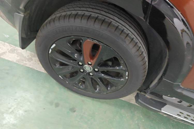 Used Buick Encore 2020 20T CVT Luxury Edition Right Rear Wheel Hub