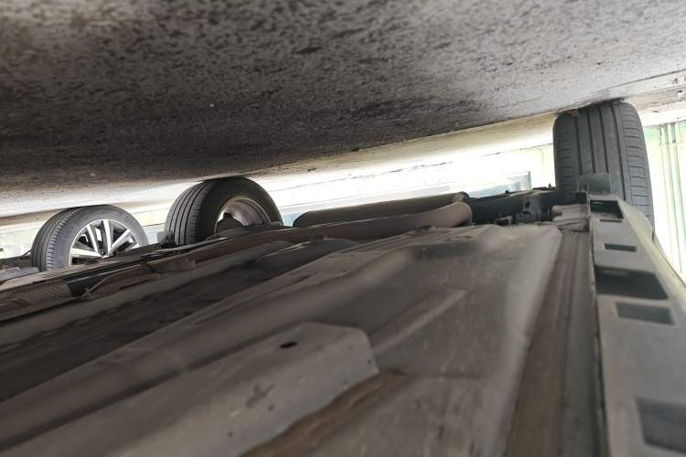 Used Buick Encore 2020 20T CVT Elite Edition Right Side Sill