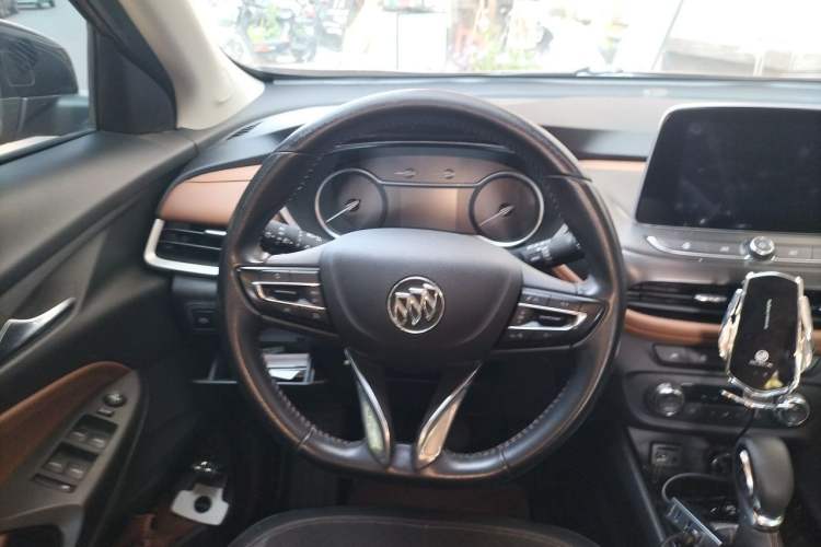Used Buick Encore 2020 20T CVT Luxury Edition Steering Wheel