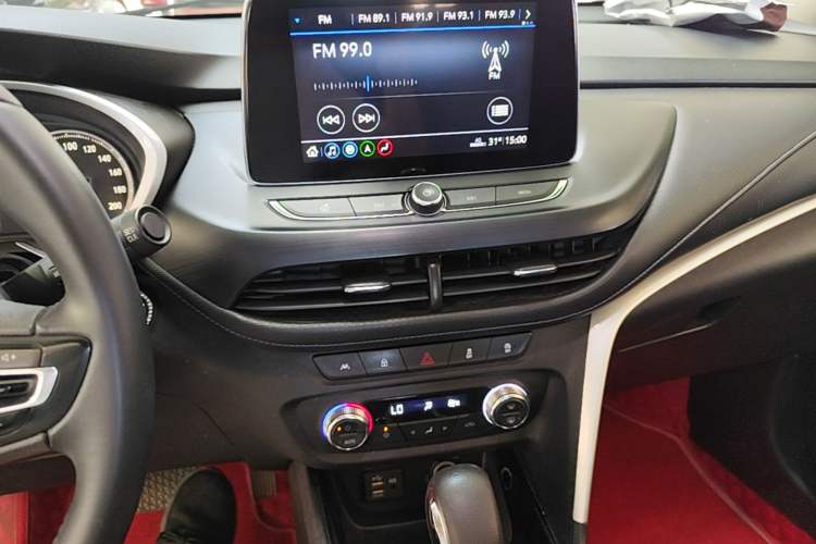 Used Buick Encore 2020 20T CVT Elite Edition Audio And AC Panel