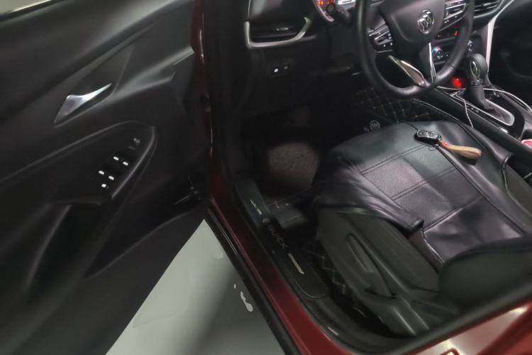 Used Buick Encore 2020 20T CVT Elite Edition Driver Seat