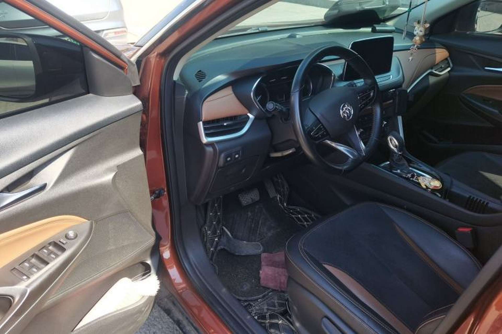 Used Buick Encore 2020 20T CVT Luxury Edition Driver Seat