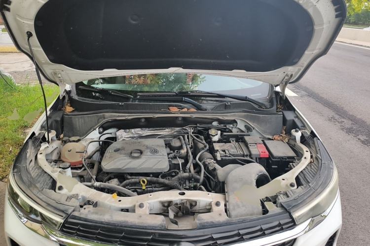 Used Buick Encore 2020 20T CVT Elite Edition Engine Bay