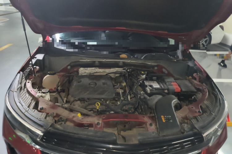 Used Buick Encore 2020 20T CVT Elite Edition Engine Bay