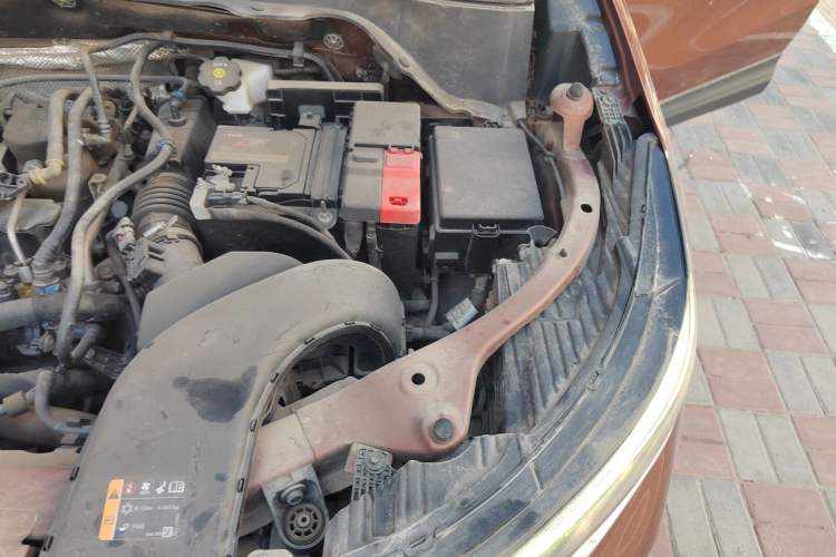 Used Buick Encore 2020 20T CVT Elite Edition Engine Bay Left